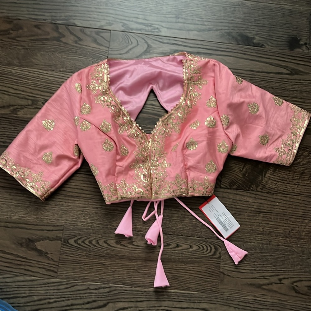 Custom pink lehenga - Picture 5 of 12